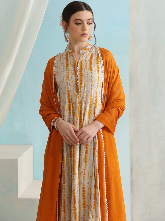 Women's Striped Dyed Mandarin CollarThree-Quarter Sleeves Kurta Set