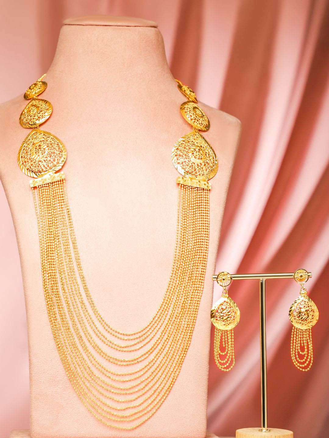 Dhiyona RJ Women's 18K Gold-Plated Textured Disc & Multi-Layer Beaded Statement Necklace Set