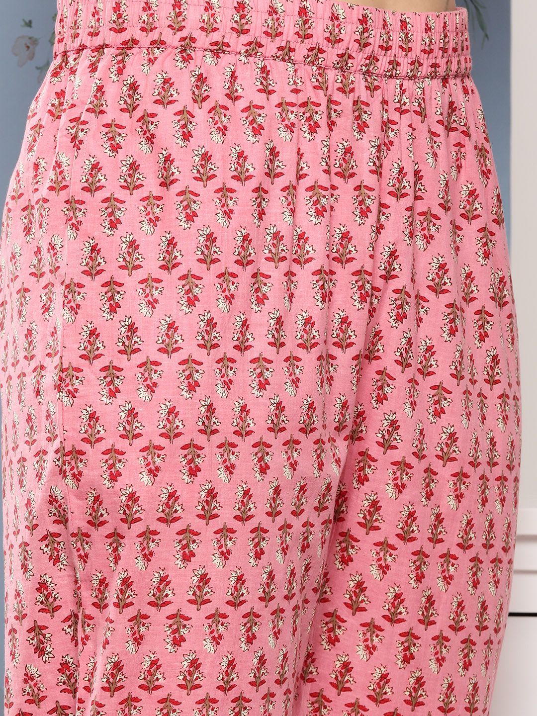 Dhiyona VA Women's Pink Floral Printed Gotta Patti Pure Cotton Kurta with Trousers & With Dupatta