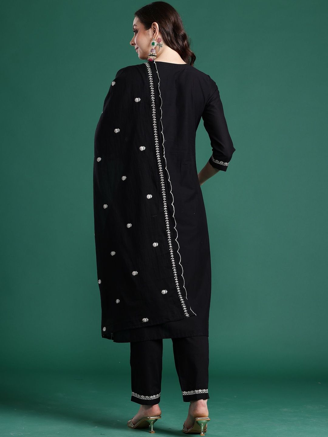 Women Ethnic Motifs Embroidered Regular Thread Work Pure Cotton Kurta with Trousers & With Dupatta
