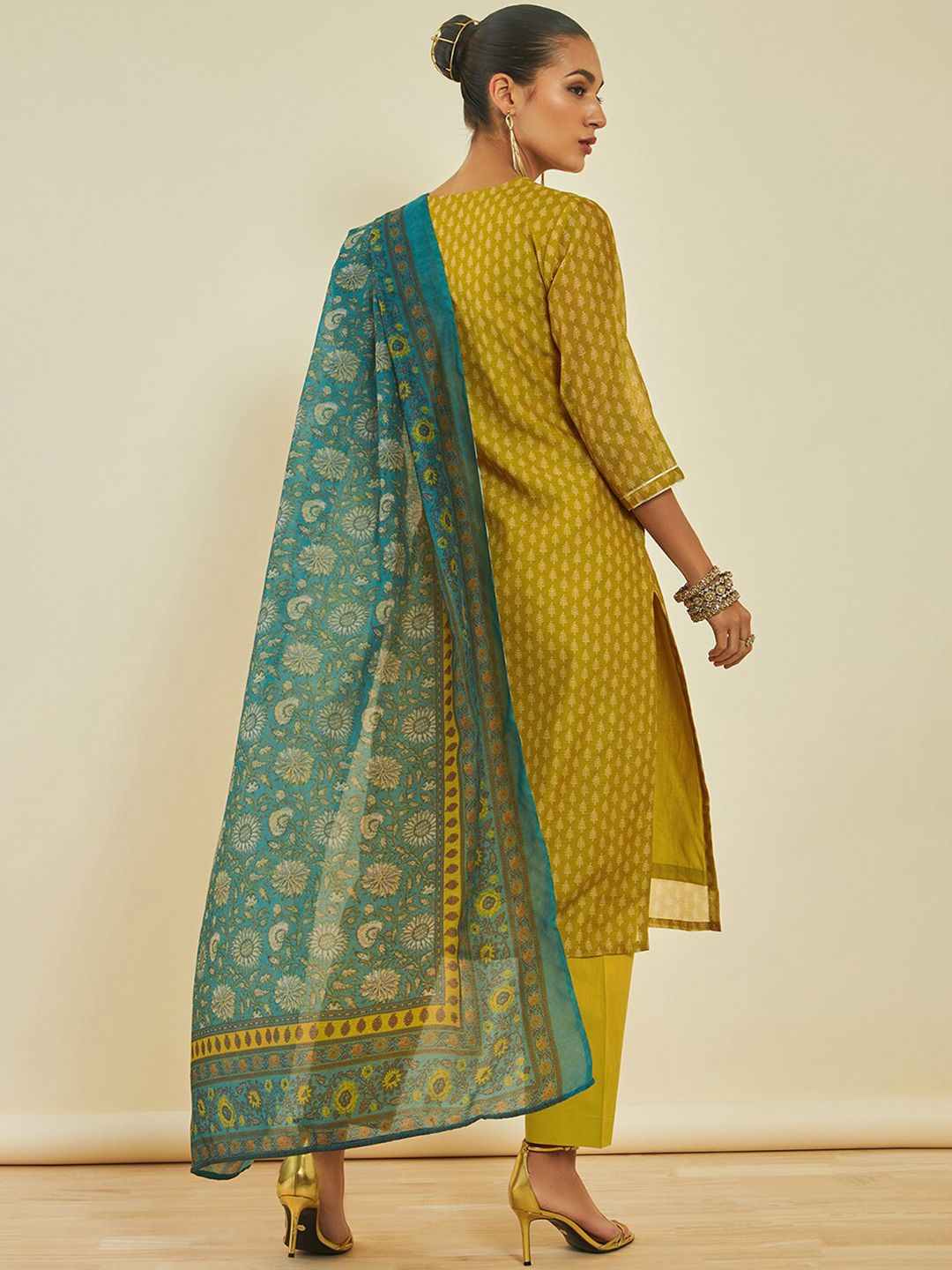 Dhiyona SO Women's Ethnic Motifs Printed Sequinned Chanderi Silk Kurta With Trousers & With Dupatta