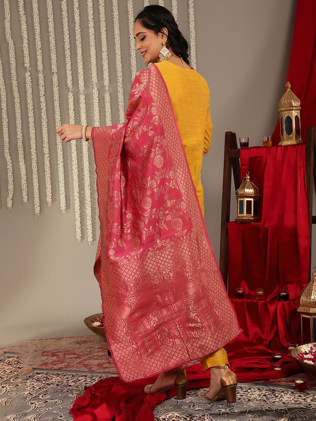 Dhiyona VA Women'sEthnic Motifs Yoke Design Thread Work Straight Kurta & Trouser With Dupatta