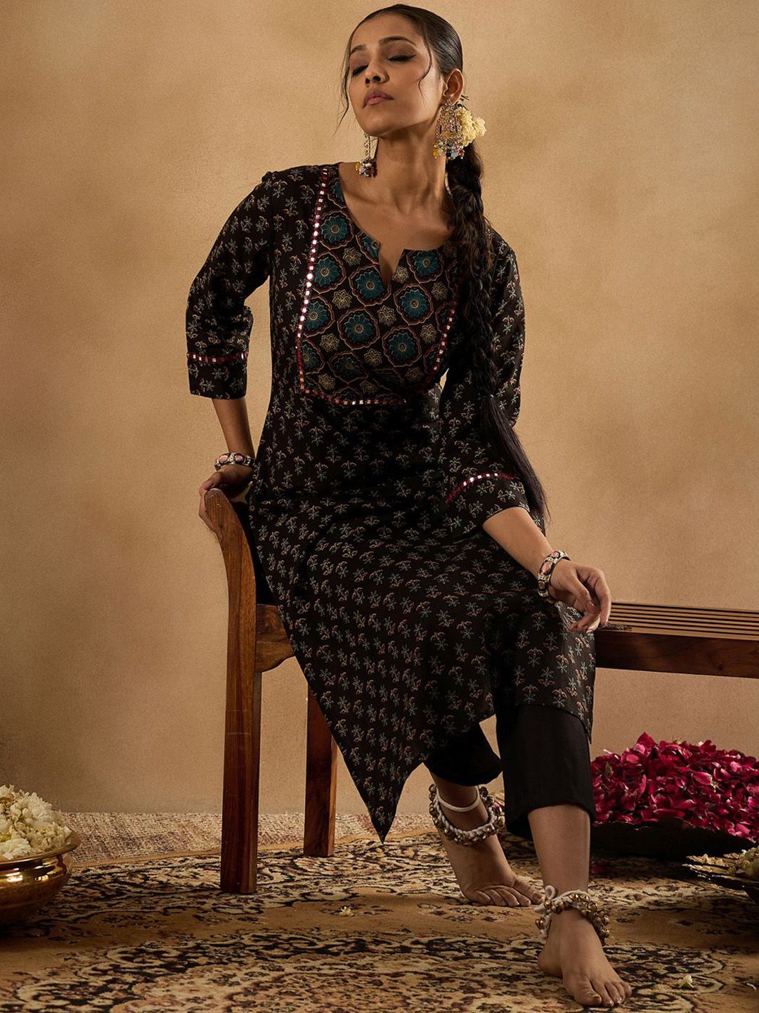 Dhiyona IE Floral Printed Notch Neck Mirror Work Pure Cotton Straight Kurta