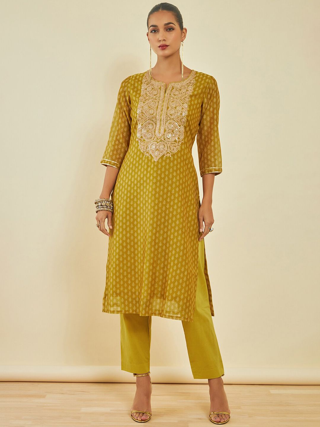 Dhiyona SO Women's Ethnic Motifs Printed Sequinned Chanderi Silk Kurta With Trousers & With Dupatta