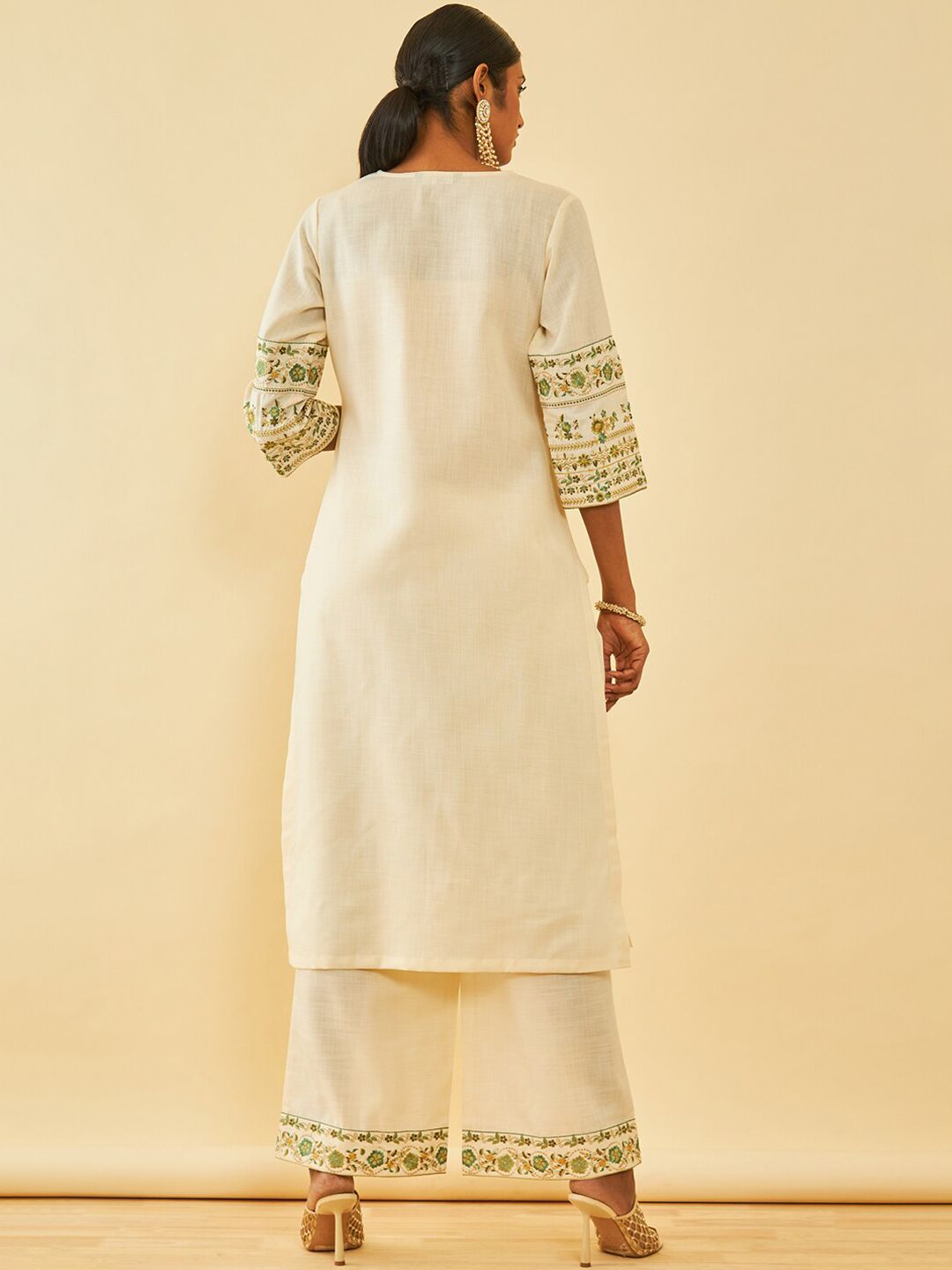 Dhiyona SO Women's Floral Embroidered Regular Thread Work Kurta with Palazzos