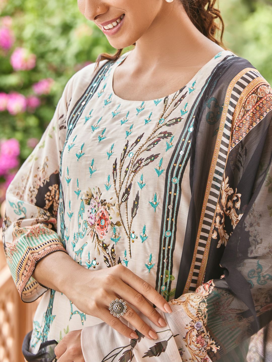 Dhiyona WP Ethnic Motifs Printed Mirror Work Straight Kurta With Trousers & Dupatta