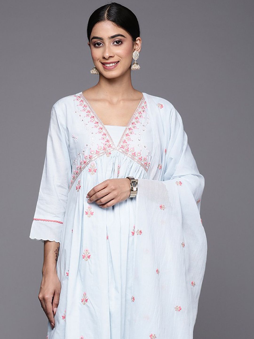 Dhiyona VA Women'sAlia Cut Floral Embroidered Empire Sequinned Pure Cotton Kurta With Trousers & Dupatta
