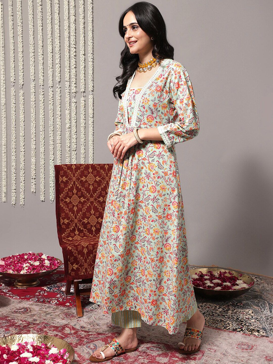 Dhiyona VA Women'sFloral Printed Empire Mirror Work Kurta With Trousers & Dupatta