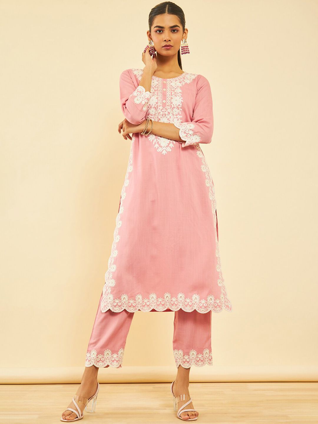 Dhiyona SO Women's Ethnic Motifs Embroidered Straight Kurta with Trousers