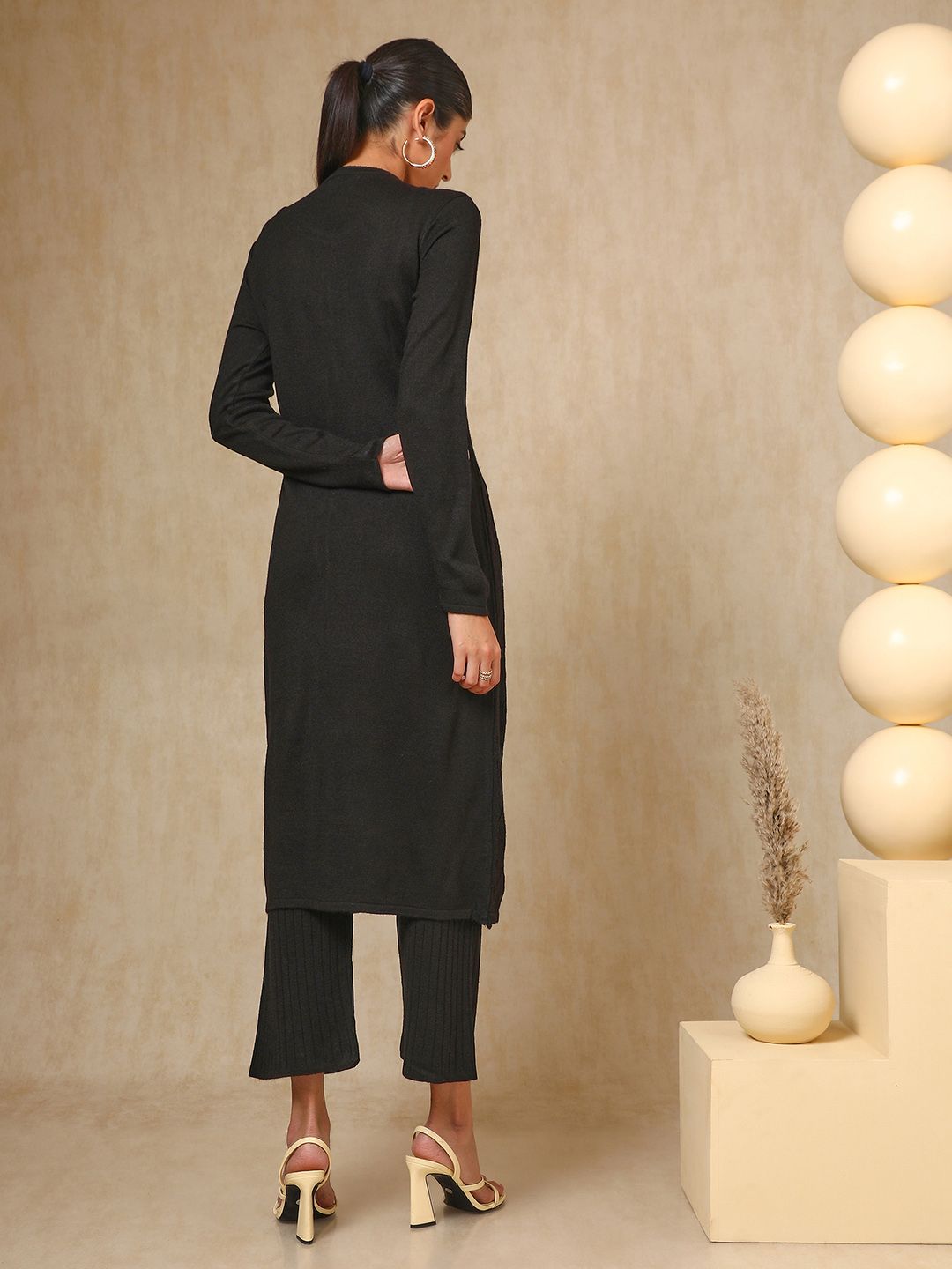Dhiyona SO Women's Black Geometric Woven Design Layered Acrylic Straight Kurta With Trouser