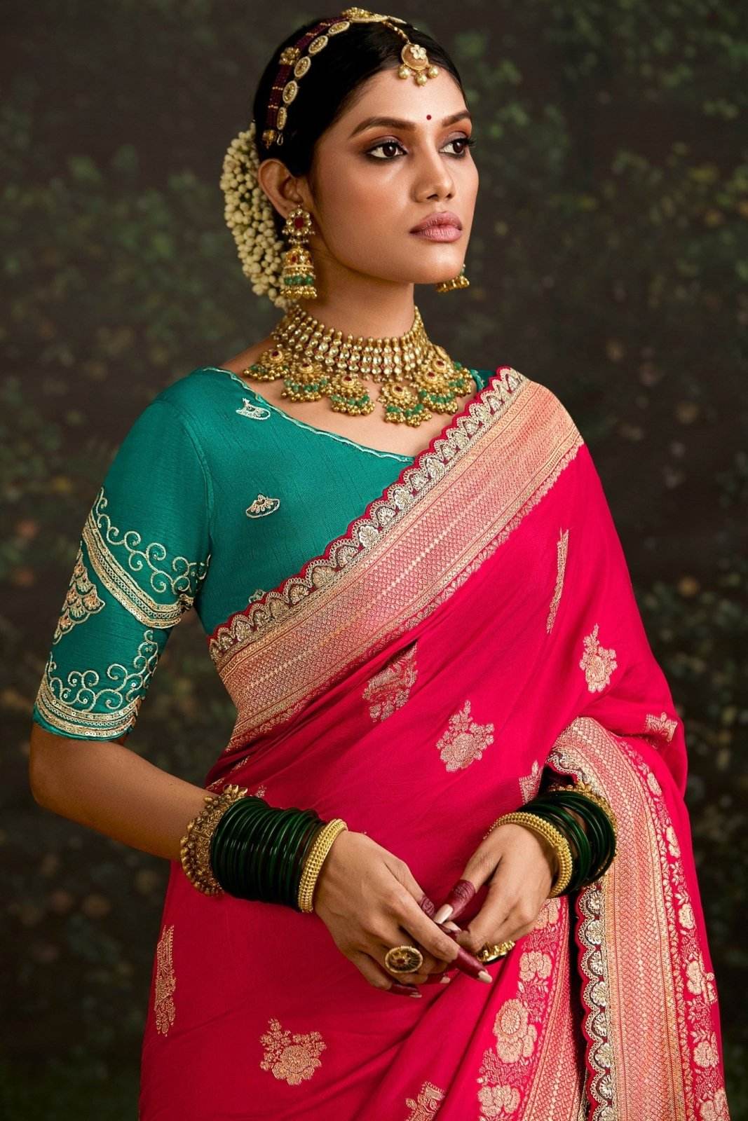 Dhiyona KM Women Red Banarasi Dola Silk Saree With Golden Zari Work