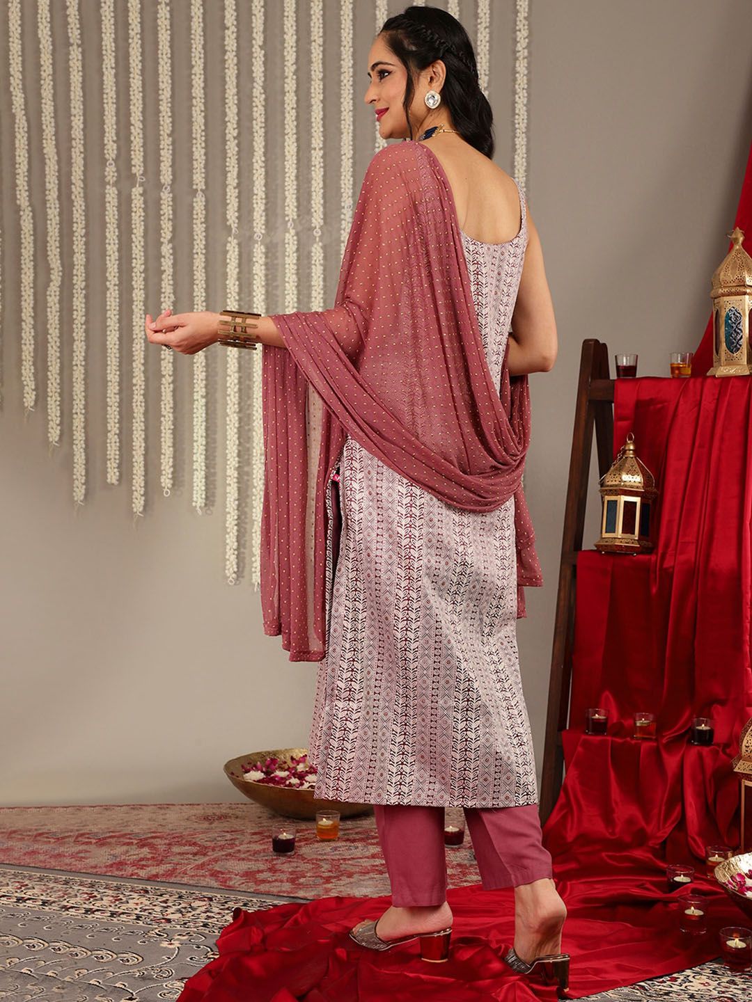 Dhiyona VA Women's Shoulder Straps Woven Printed Straight Kurta & Trouser With Dupatta