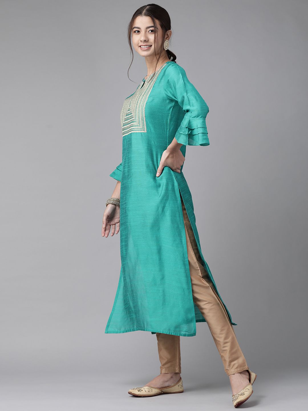 Dhiyona IE Women Sea Green Yoke Design Keyhole Neck Flared Sleeves Chanderi Silk Chanderi Silk Kurta