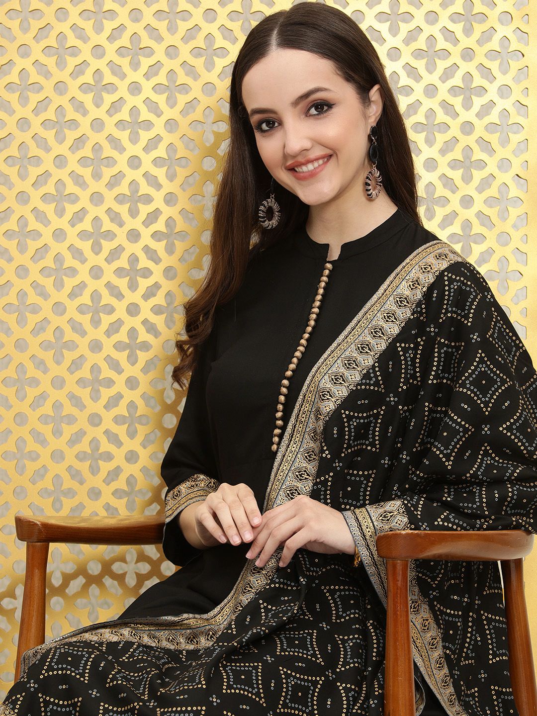 Dhiyona OD Women Black Bandhani Pleated Kurta with Trousers & With Dupatta