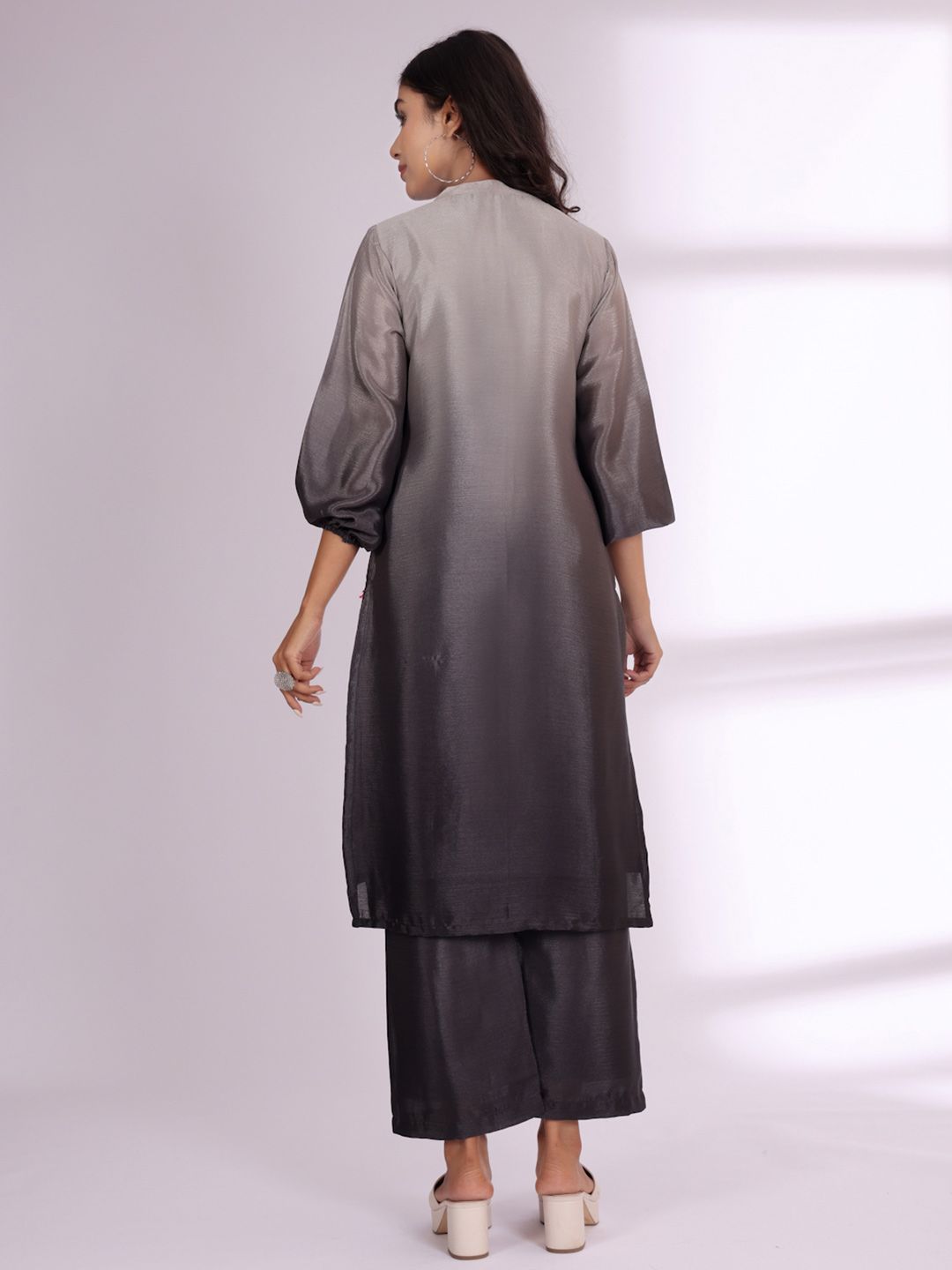 Dhiyona VA Women'sMandarin Collar Straight Kurta with Trousers