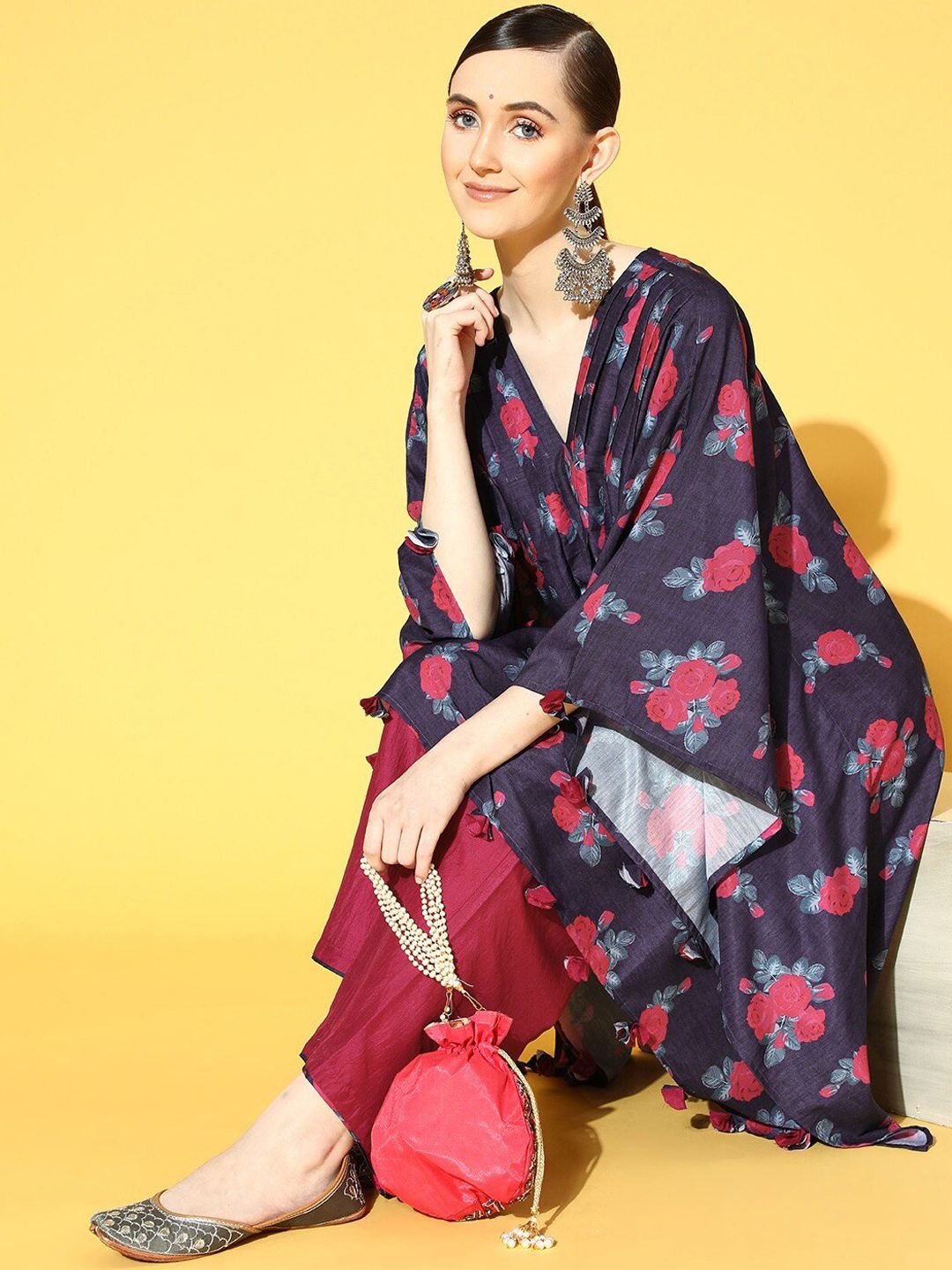 Dhiyona VA Women's Navy Blue Floral Printed Pleated Kurta with Palazzos