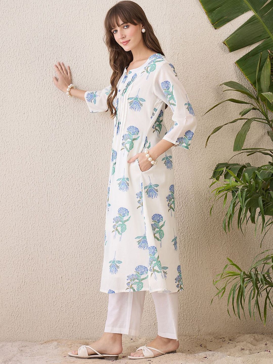 Dhiyona IE Floral Printed Round Neck Pure Cotton A-Line Kurta With Trouser