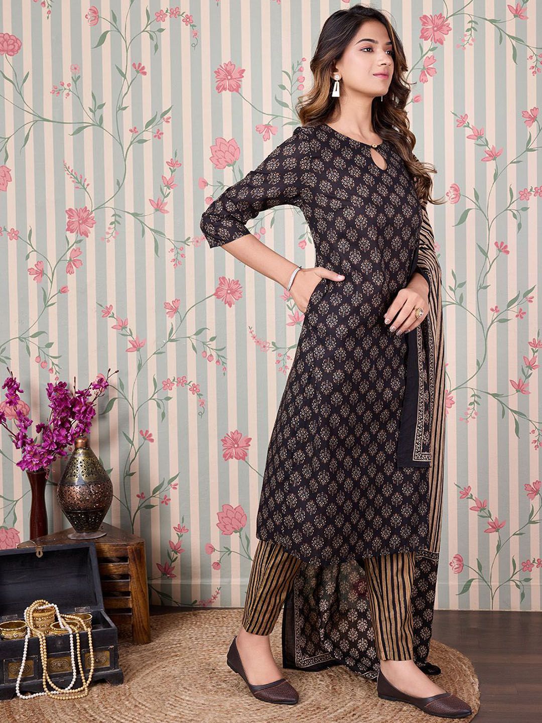 Dhiyona OD Ethnic Motifs Printed Pure Cotton Kurta with Trousers & Dupatta