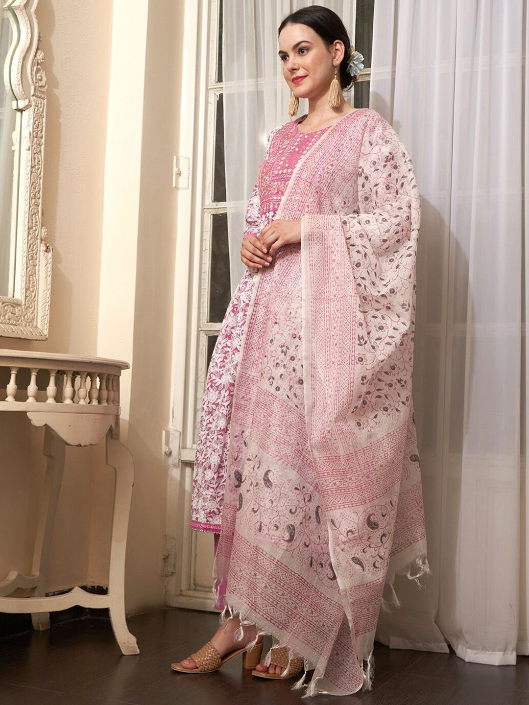 Dhiyona SN Women's Mauve Embroidered Straight Pure Cotton Kurta With Trouser & Dupatta