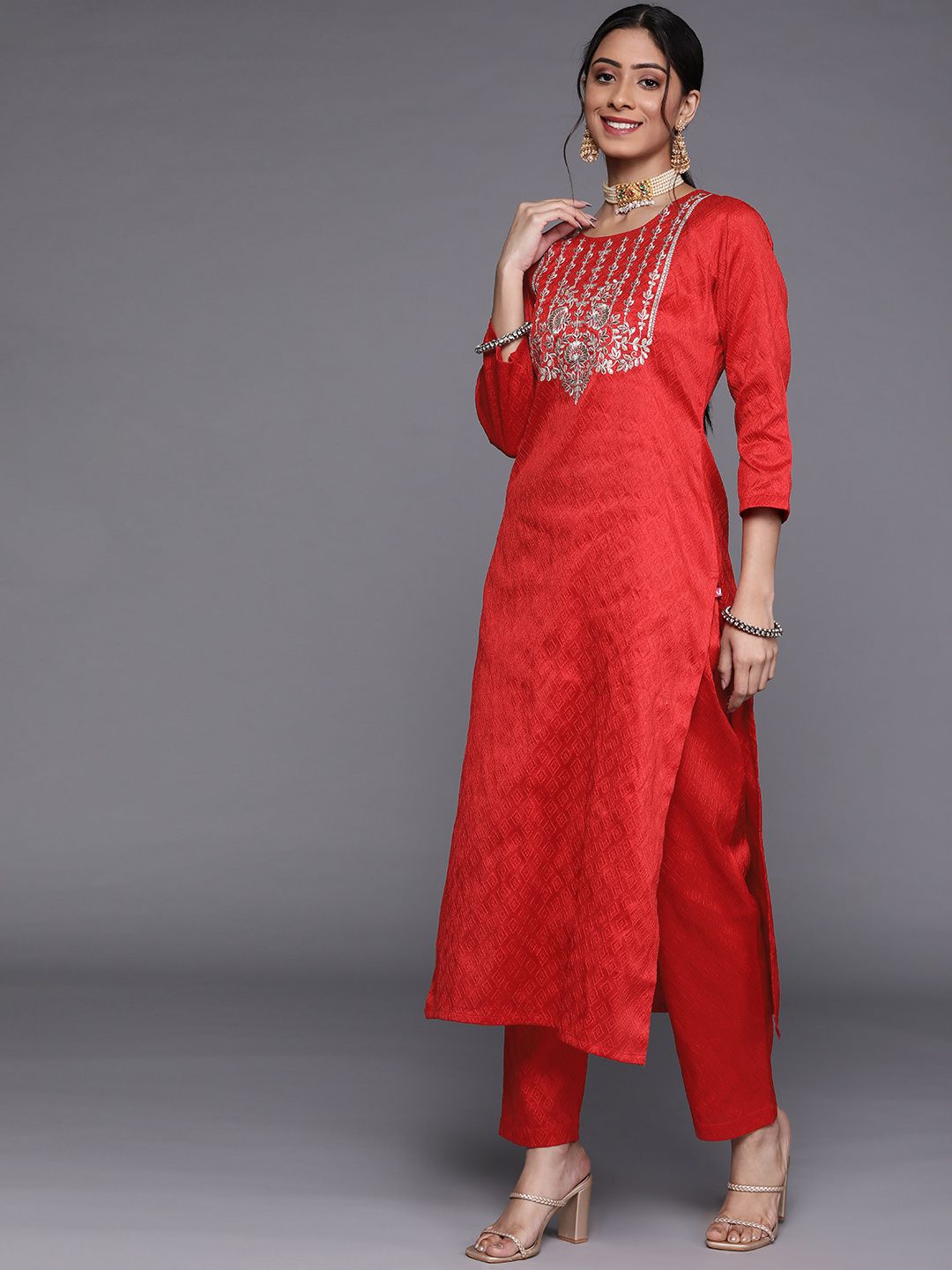 Dhiyona VA Women's Red Kurta with Trousers & With Dupatta