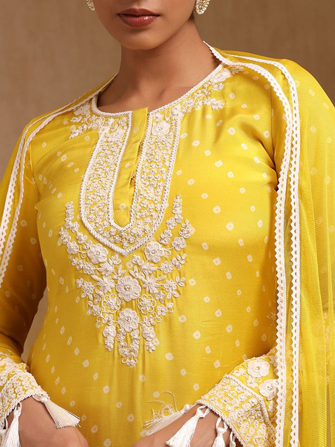 Dhiyona SO Women's Bandhani Printed Thread Work Straight Kurta with Trouser & Dupatta