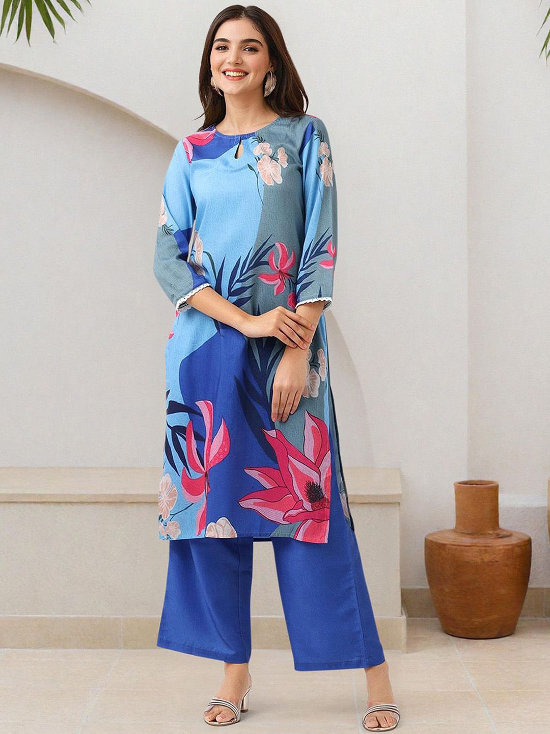 Dhiyona IS Women's Women Floral Printed Regular Kurta with Trousers