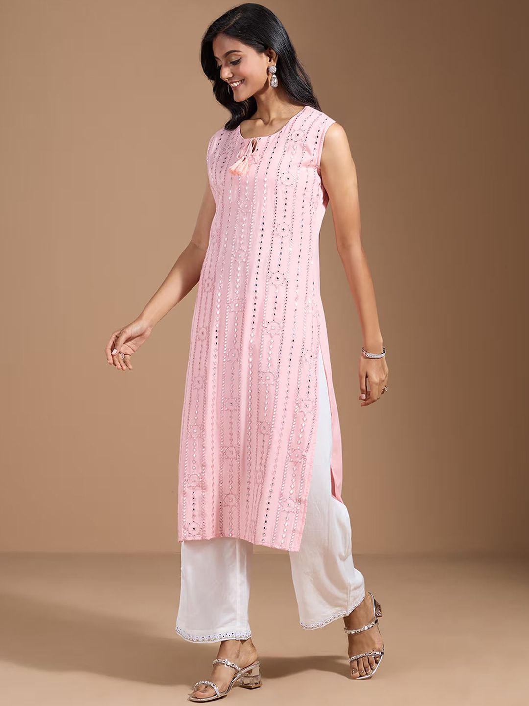Dhiyona OD Women Striped Thread Work Kurta