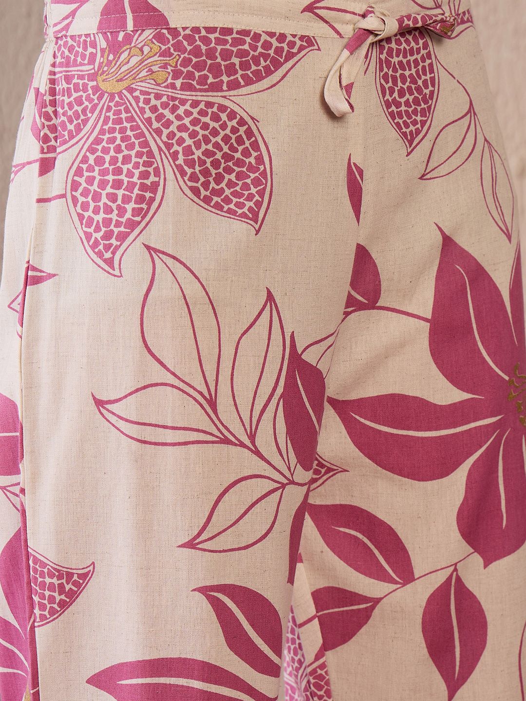 Dhiyona IE Women Floral Printed Regular Pure Cotton Kurta with Palazzos
