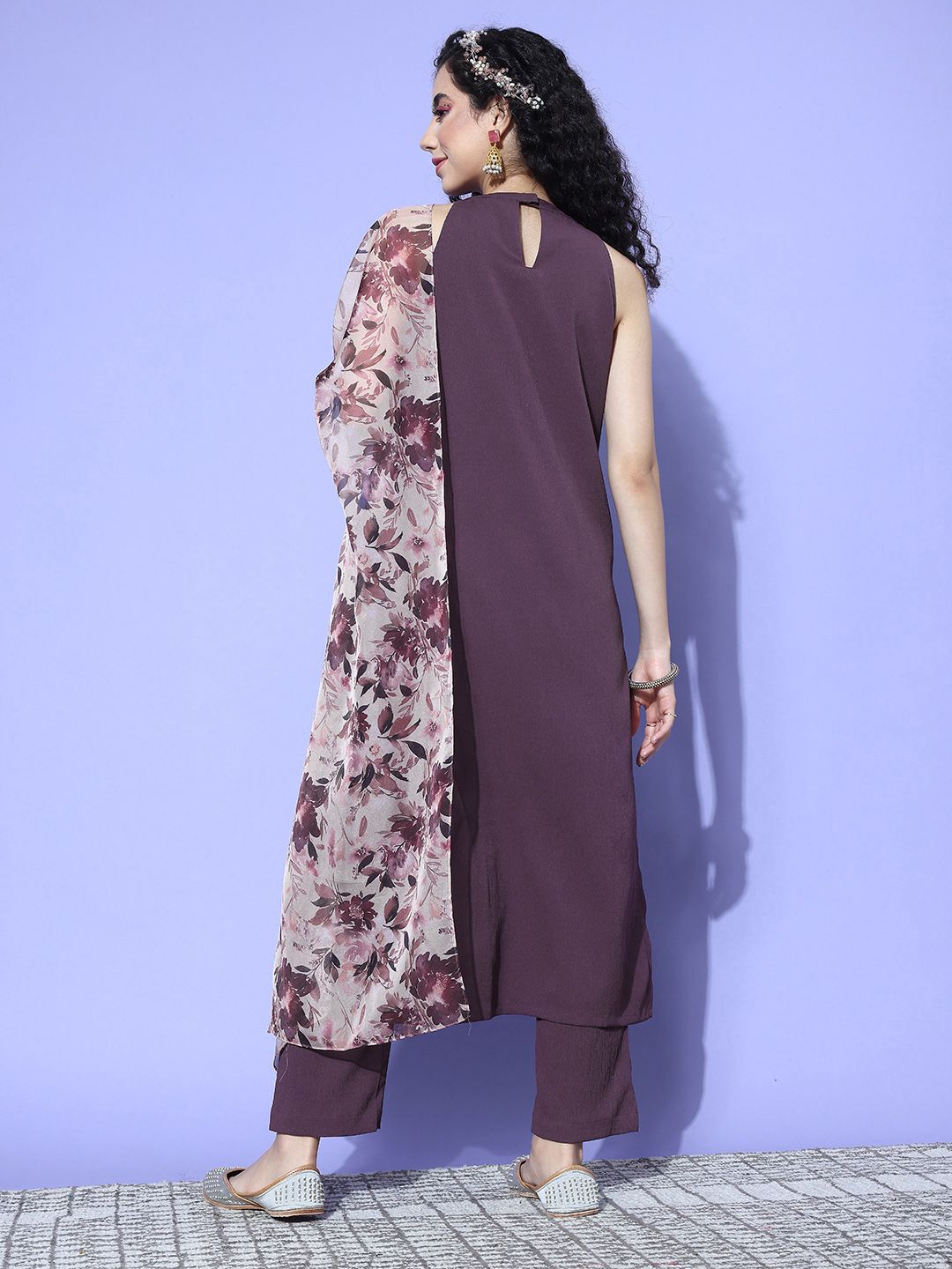 Dhiyona VA Women'sRegular Halter Neck Kurta with Trousers & Dupatta