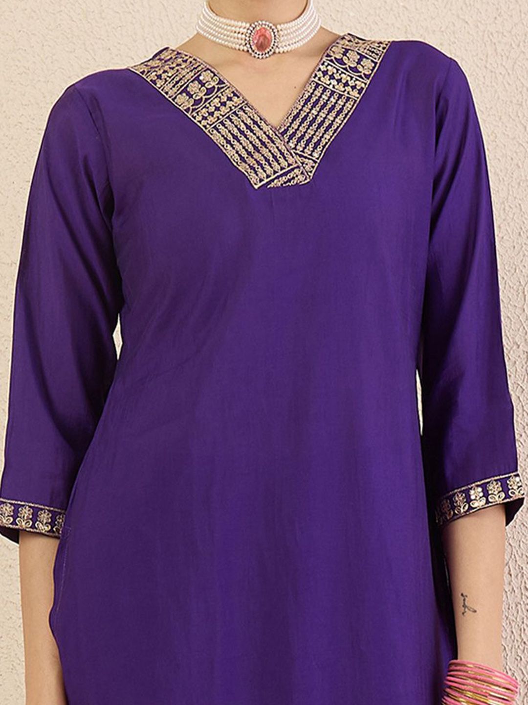 Dhiyona IE Women Solid Embroidered Kurta with Pyjama & Dupatta