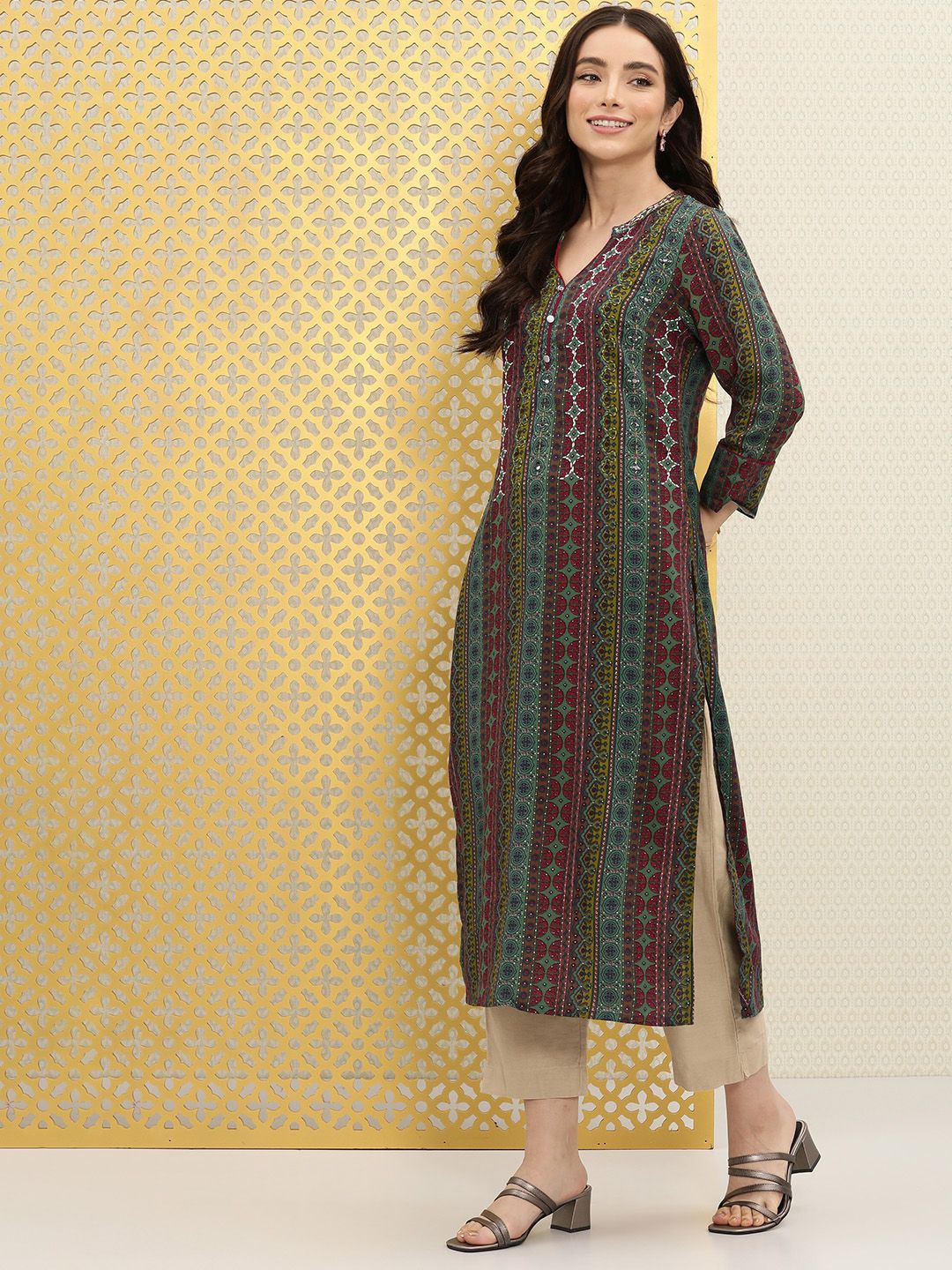 Dhiyona OD Embroidered Thread Work & Mirror Work Indie Prints Kurta