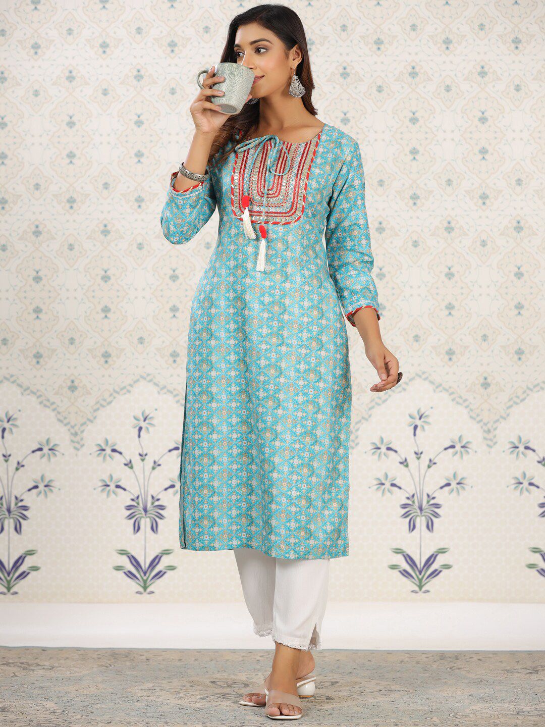 Dhiyona OD Sea Green Ethnic Printed Tie-Up Neck Gotta Patti Straight Kurta