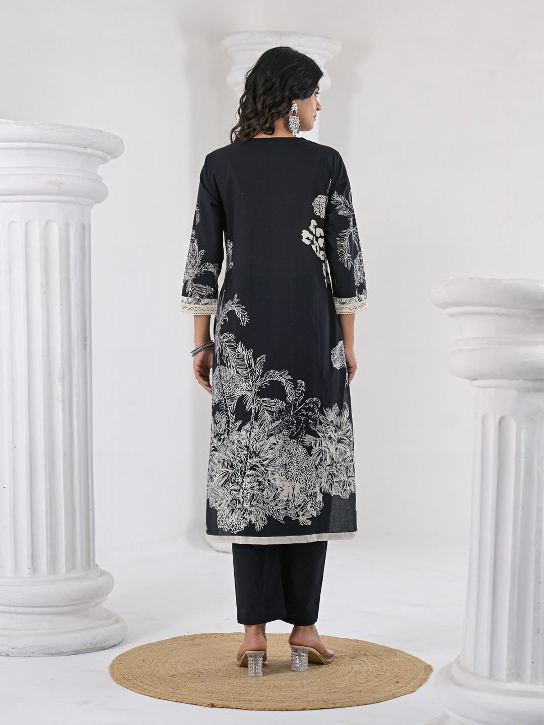 Dhiyona VA Women's Floral Printed Regular Thread Work Pure Cotton Kurta with Trousers & With Dupatta