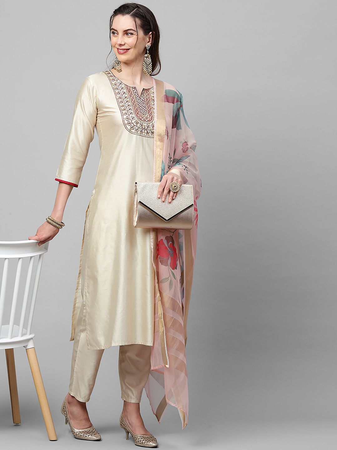 Women Cream-Coloured Floral Yoke Design Regular Thread Work Liva Kurta with Trousers & With Dupatta