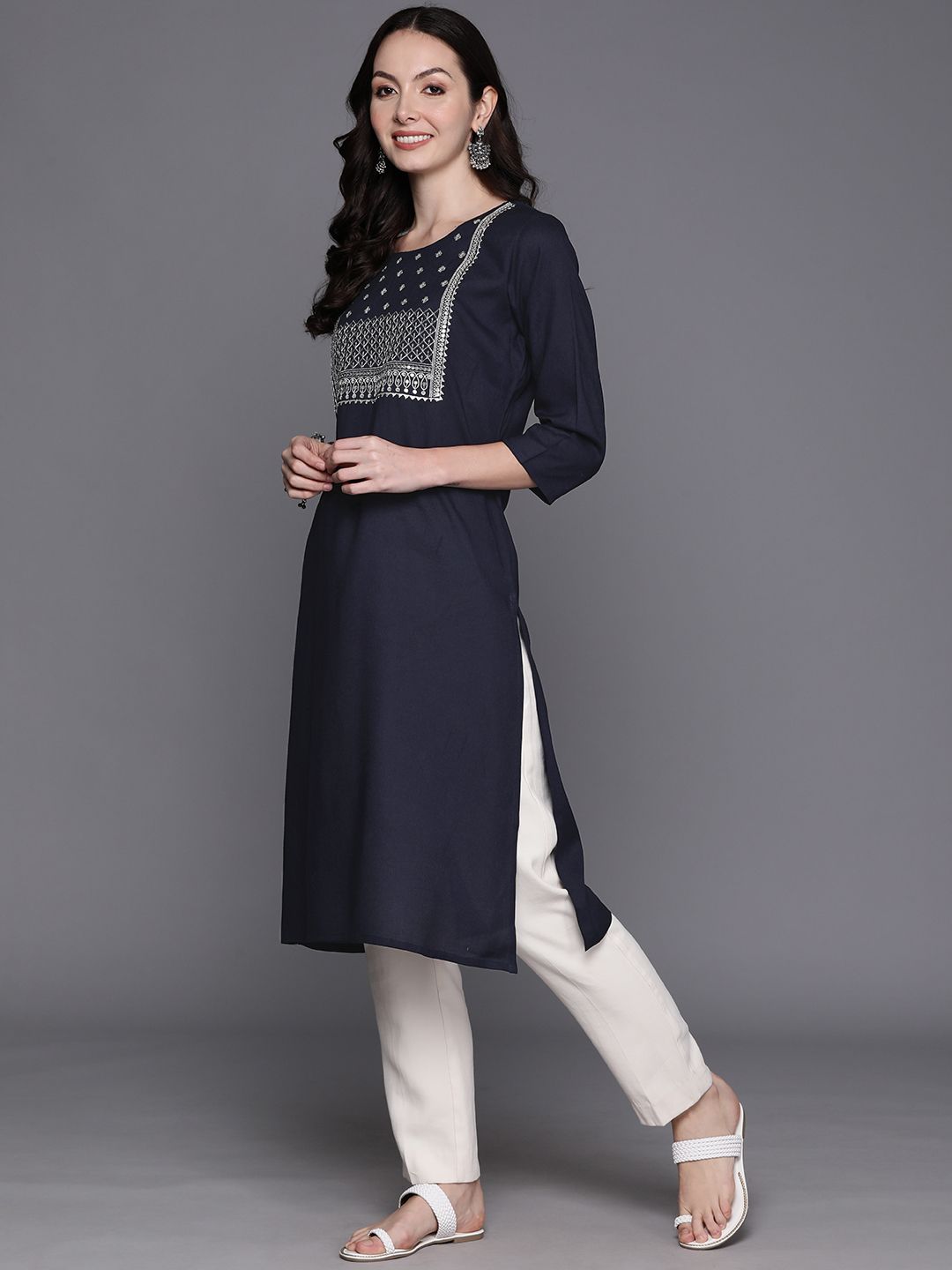 Dhiyona IE Ethnic Motifs Embroidered Sequinned Kurta