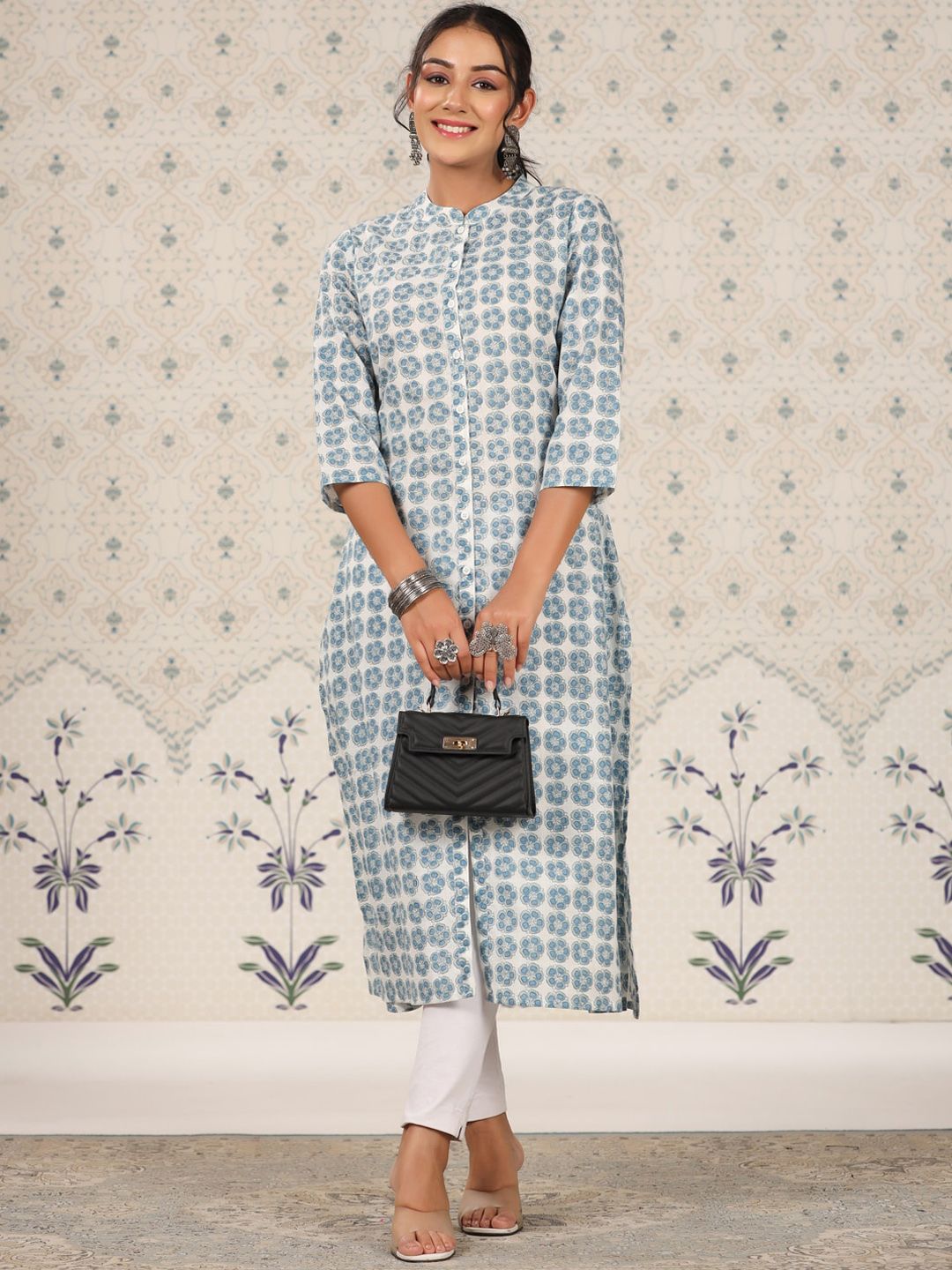 Dhiyona OD Floral Printed Mandarin Collar Cotton A-Line Kurta With Front Slit