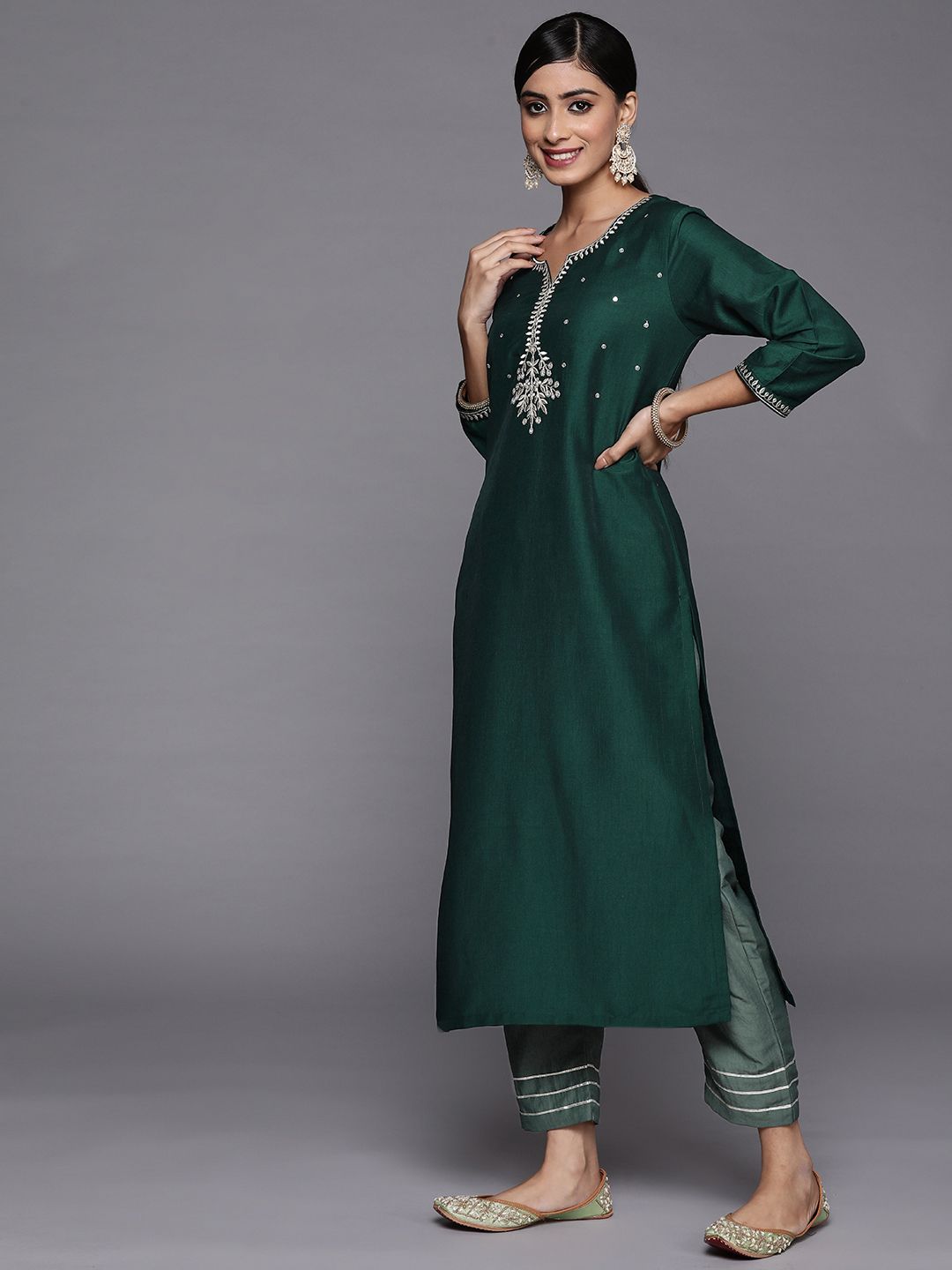 Dhiyona VA Women's Green Ethnic Motifs Embroidered Kurta with Trousers & With Dupatta