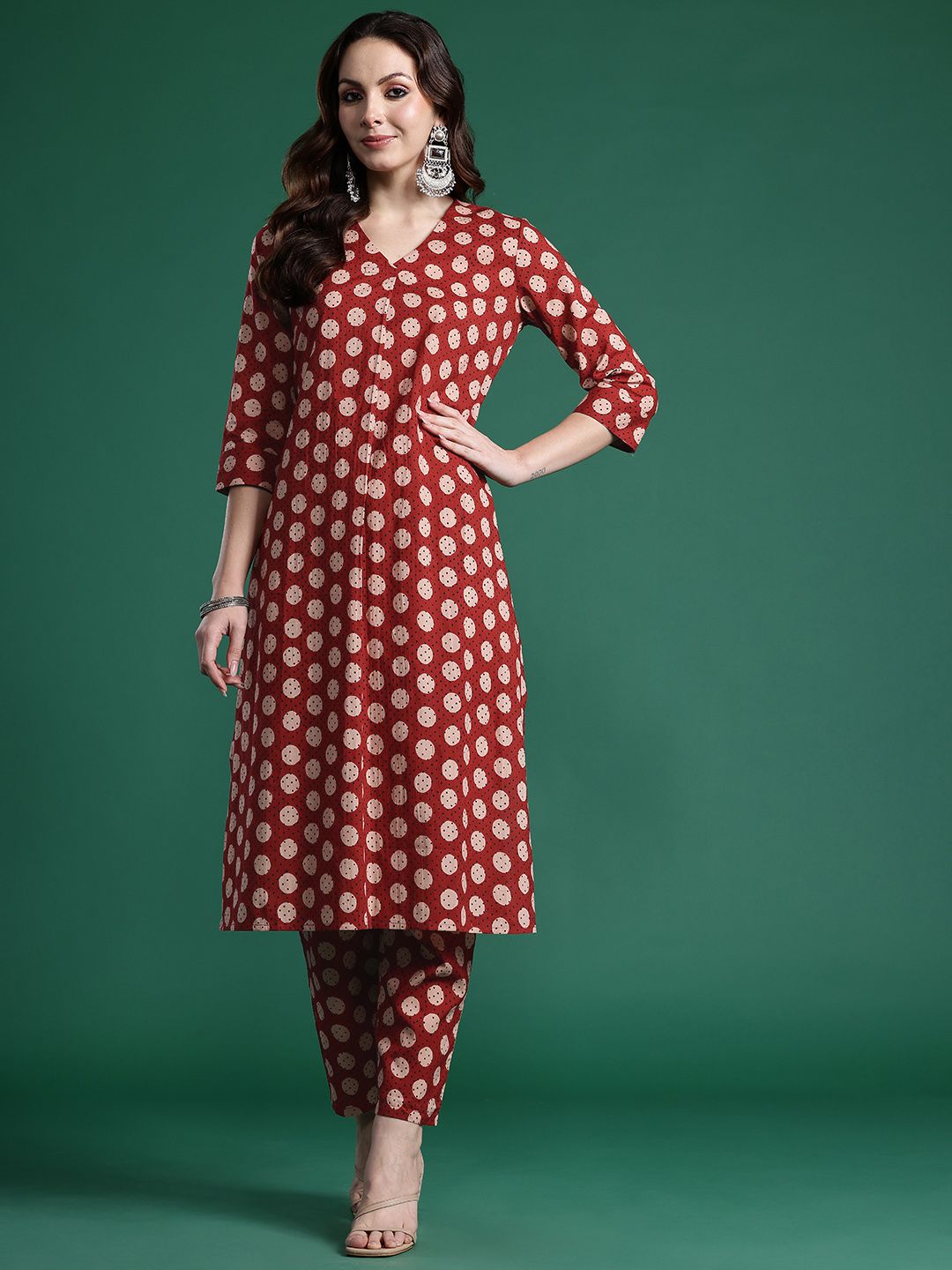 Dhiyona IE Women Printed Pleated Pure Cotton Kurta with Trousers