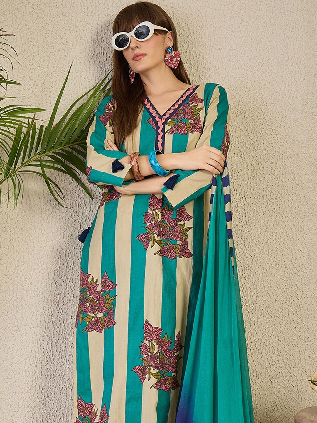Women Floral Printed Regular Pure Cotton Kurta with Trousers & Dupatta