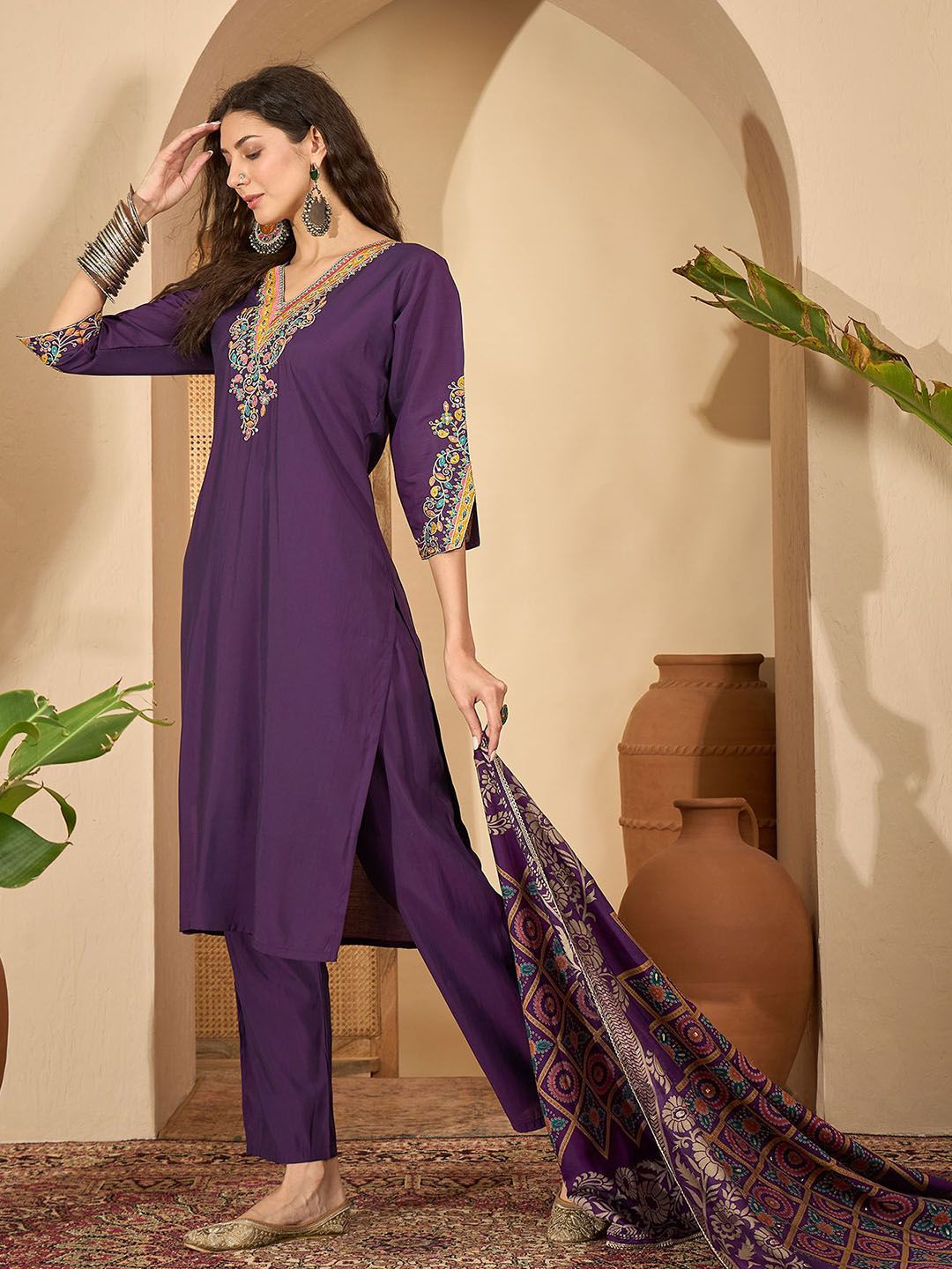 Dhiyona SN Women's Embroidered Straight Kurta & Trousers With Dupatta