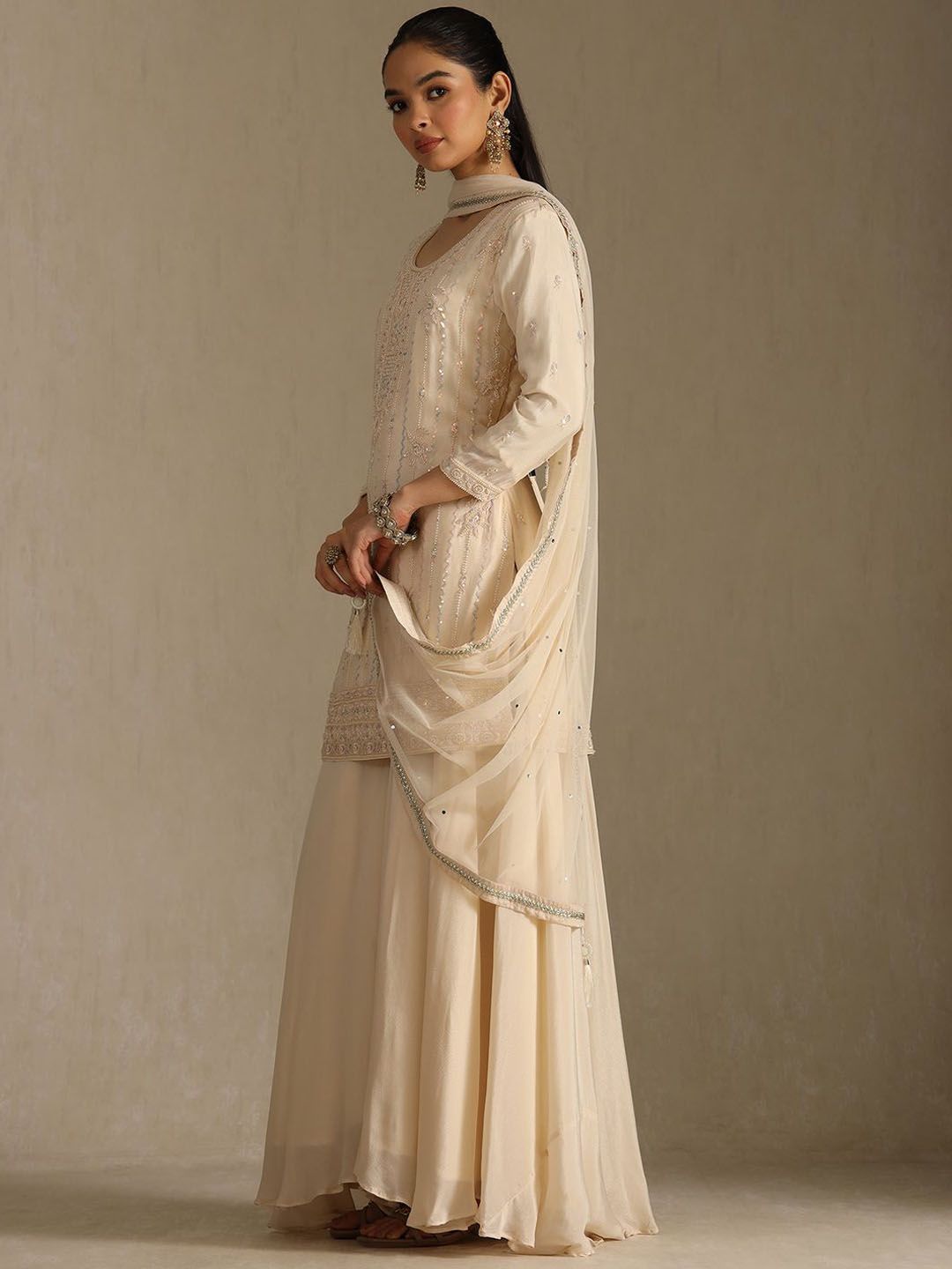Dhiyona SO Women's Ethnic Motifs Embroidered Beads And Stones Straight Kurti With Palazzos & Dupatta