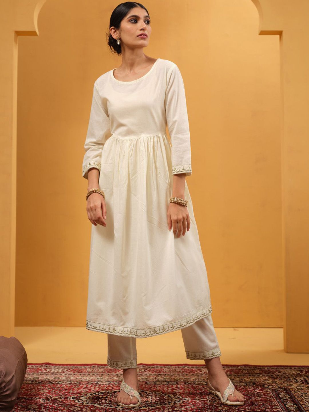 Dhiyona IS Women's Women Floral Embroidered Regular Thread Work Pure Cotton Kurta With Trousers