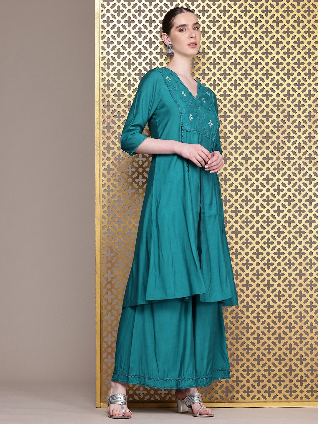 Dhiyona PD Women Embroidered Front High Slit Jashn Kurta With Palazzos & Dupatta