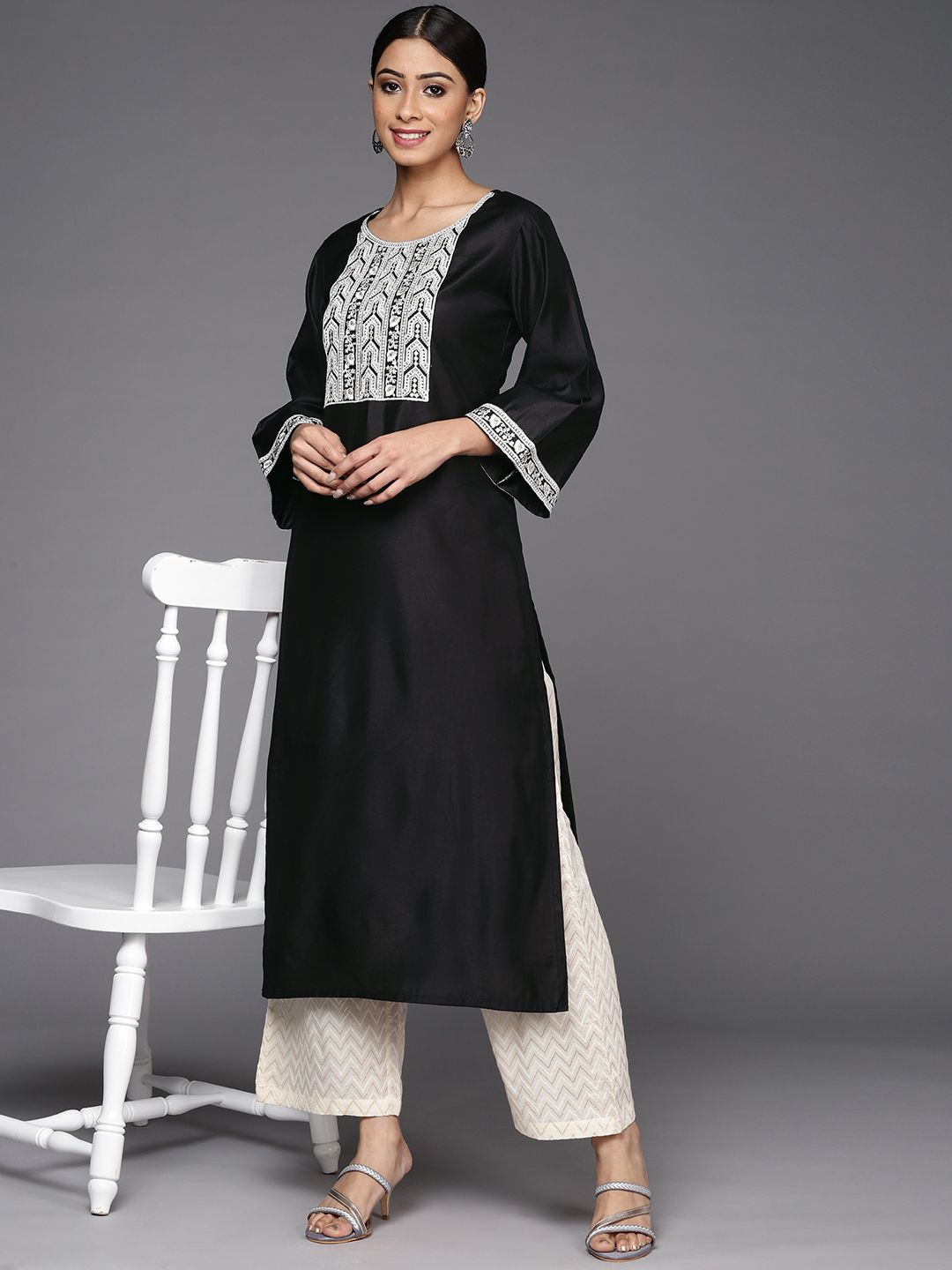 Dhiyona IE Women Black & White Floral Yoke Design Bell Sleeves Thread Work Liva Kurta