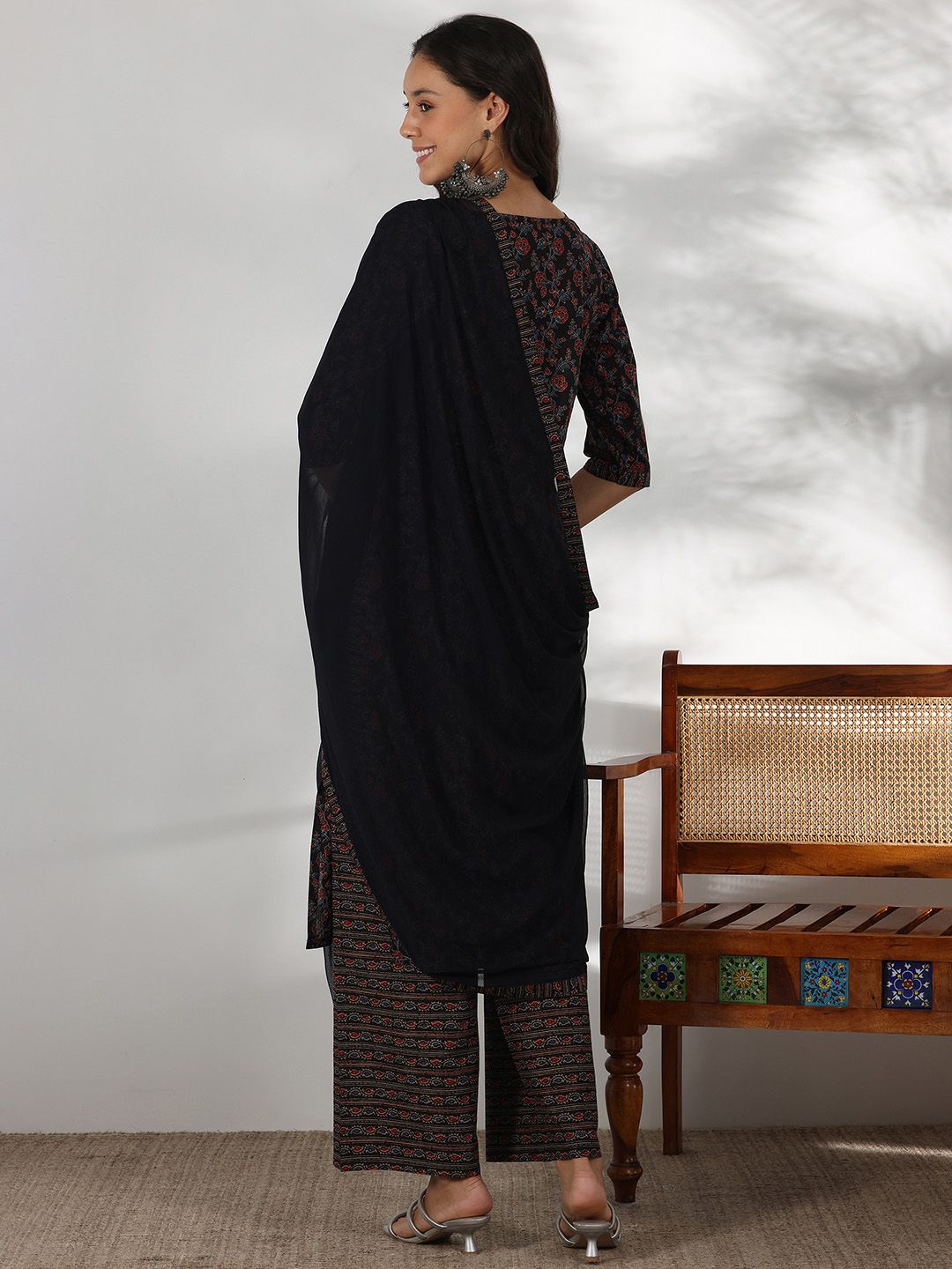 Dhiyona LB Women's Floral Printed Notch Neck Pure Cotton Straight Kurta with Palazzo & Dupatta