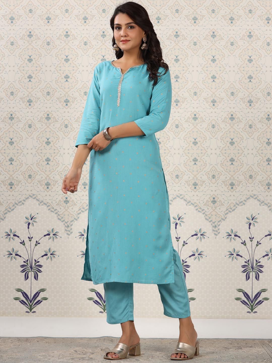 Dhiyona OD Printed Regular Gotta Patti Kurta with Trousers