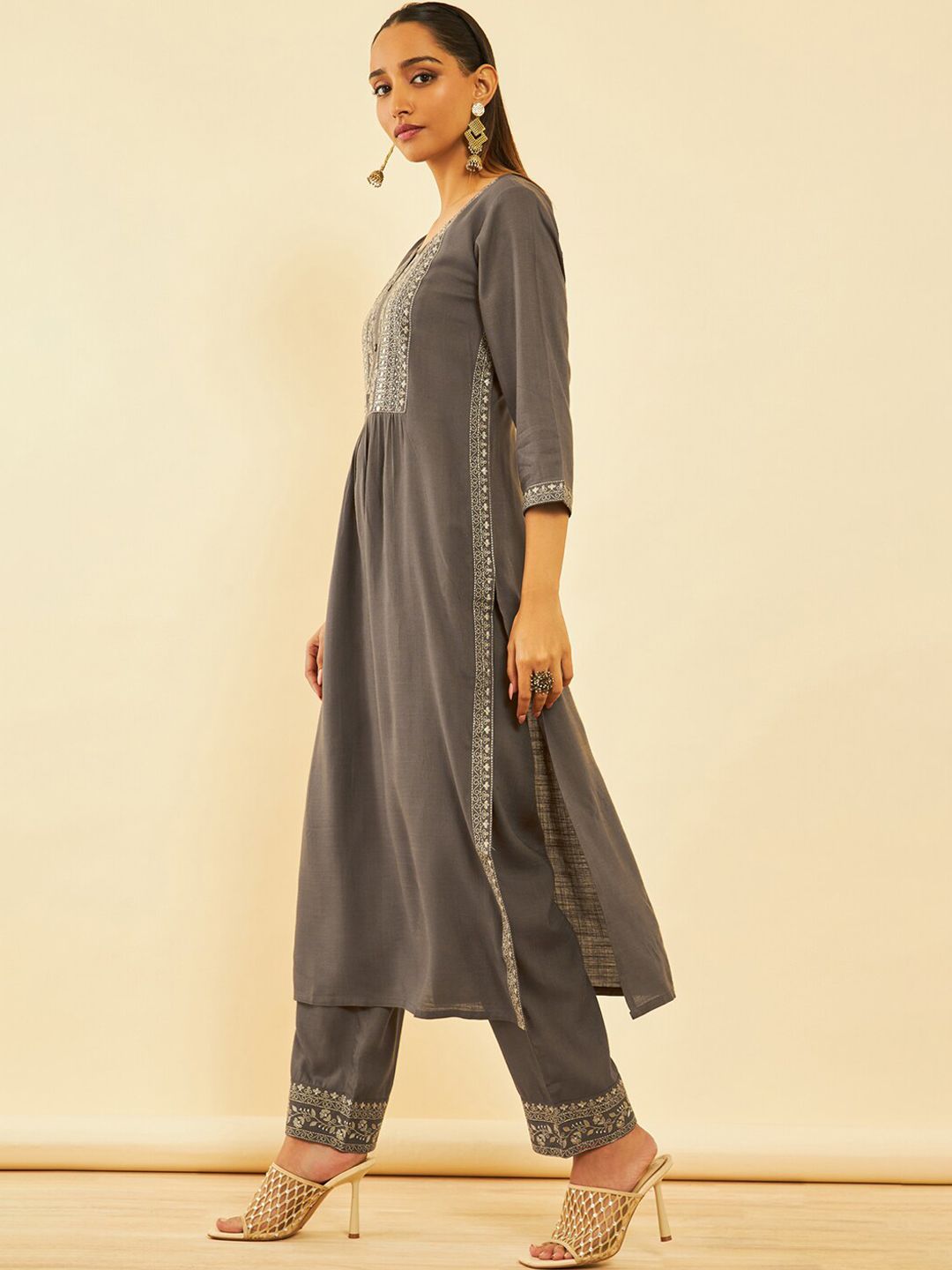 Dhiyona SO Women's Ethnic Motifs Embroidered Regular Sequinned Kurta with Trouser