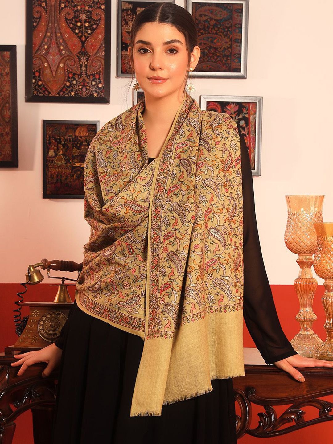 Dhiyona PA Paisley Embroidered Rangrez Pure Wool Shawl