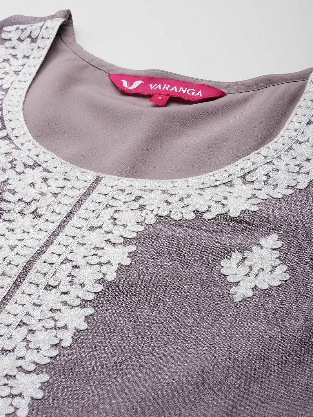 Dhiyona VA Women'sFloral Embroidered Thread Work Kurta With Palazzos & Dupatta