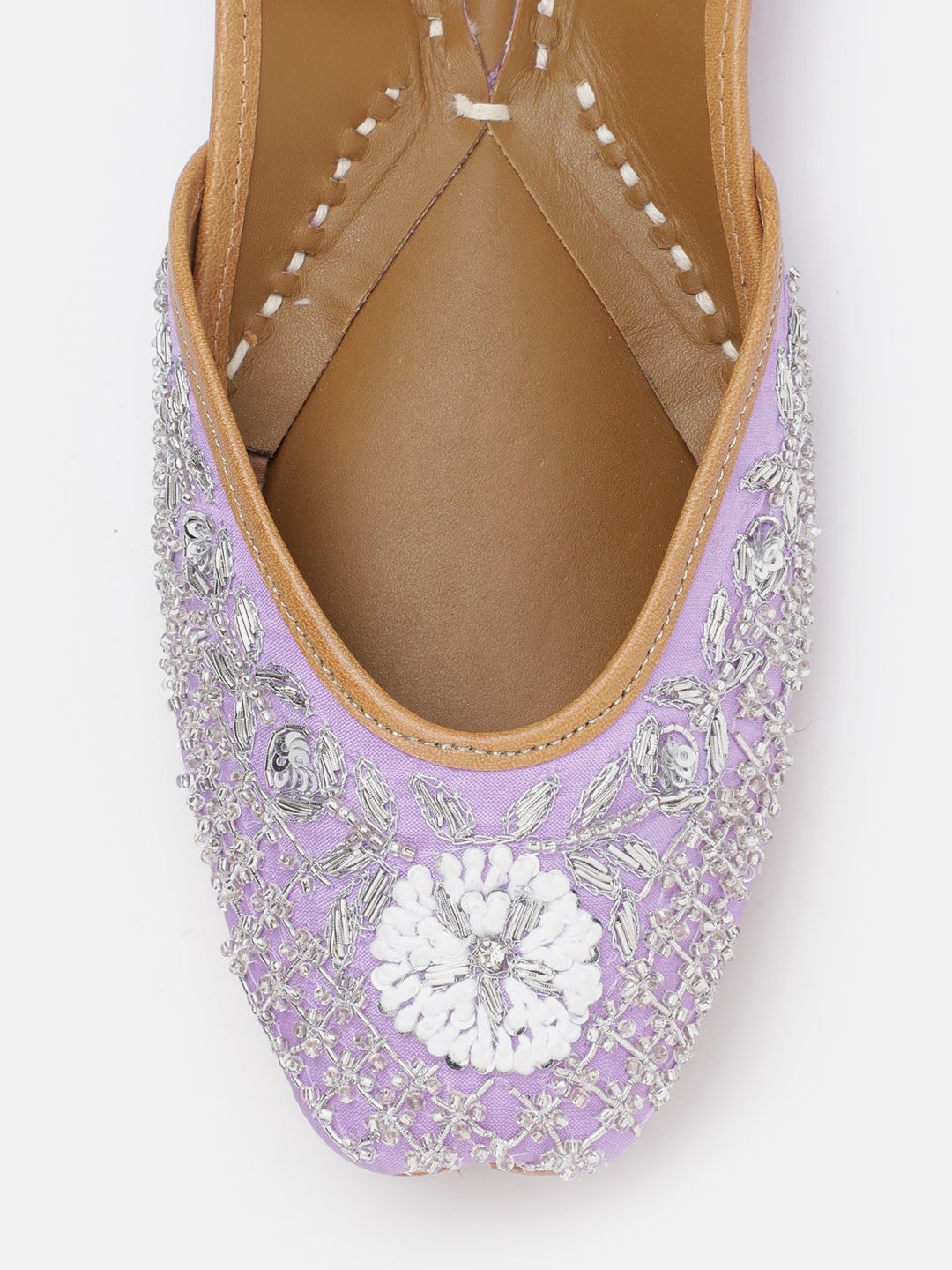 Dhiyona HOP Women Embellished Mojaris